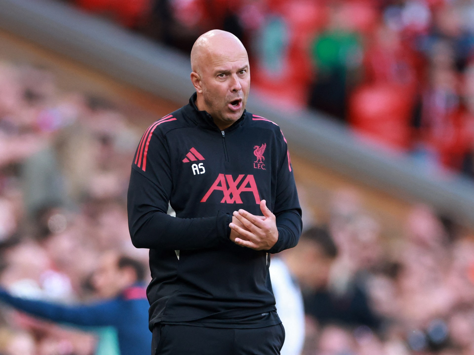 El tragamonedas de Liverpool emite advertencia de Isak mientras los Fallout de Newcastle retumban