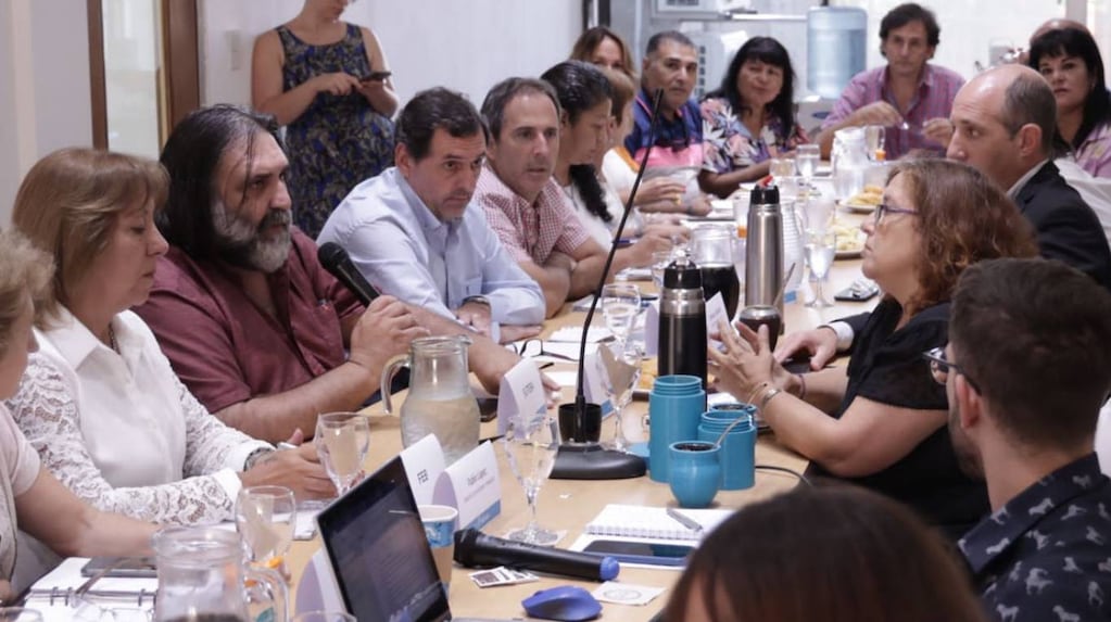 Paritaria docente: la Provincia de Buenos Aires ofreció un aumento del 5% en dos cuotas