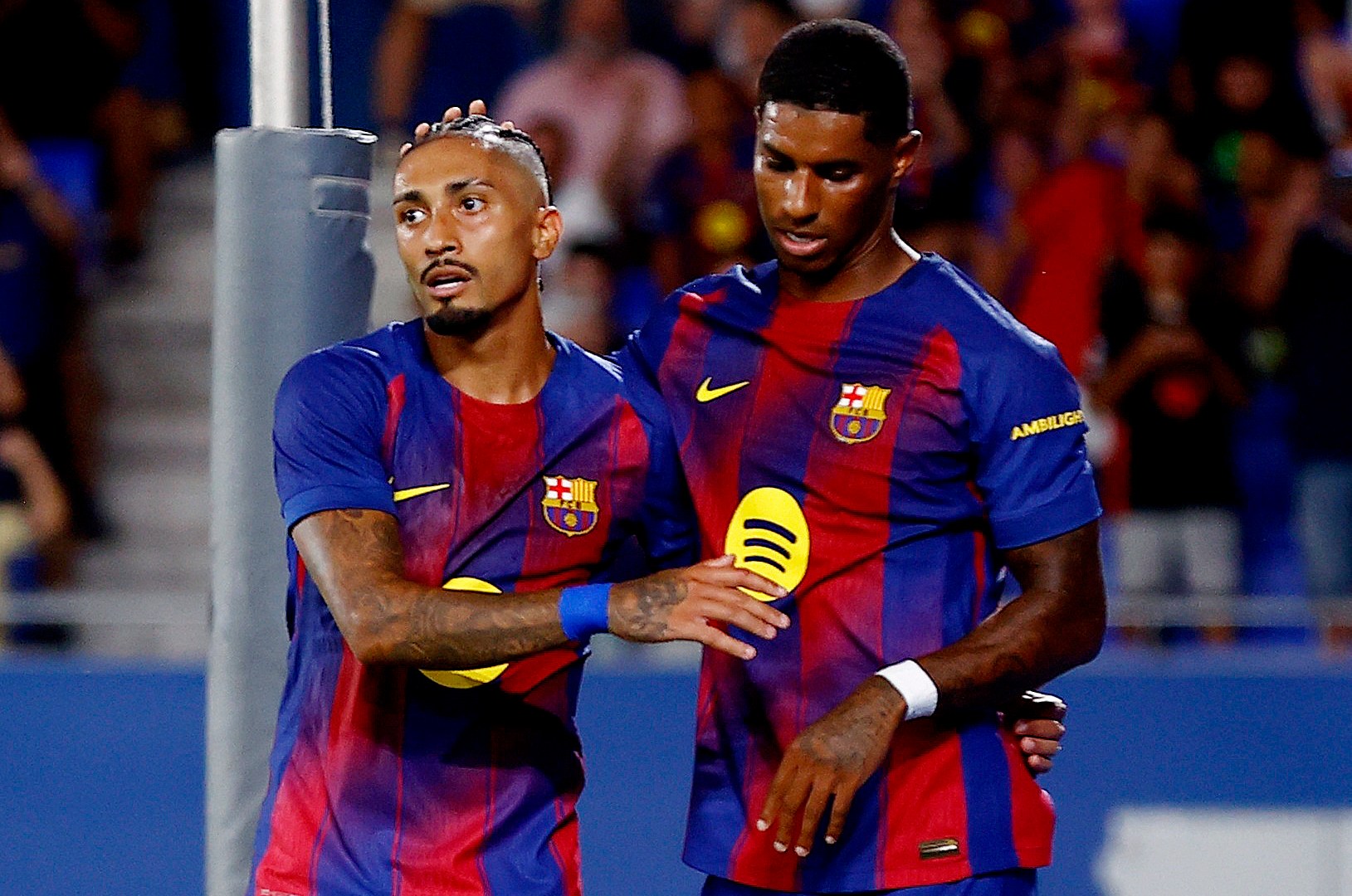 Rashford debuta mientras Yamal dispara cuando Barcelona llegó a Como por cinco
