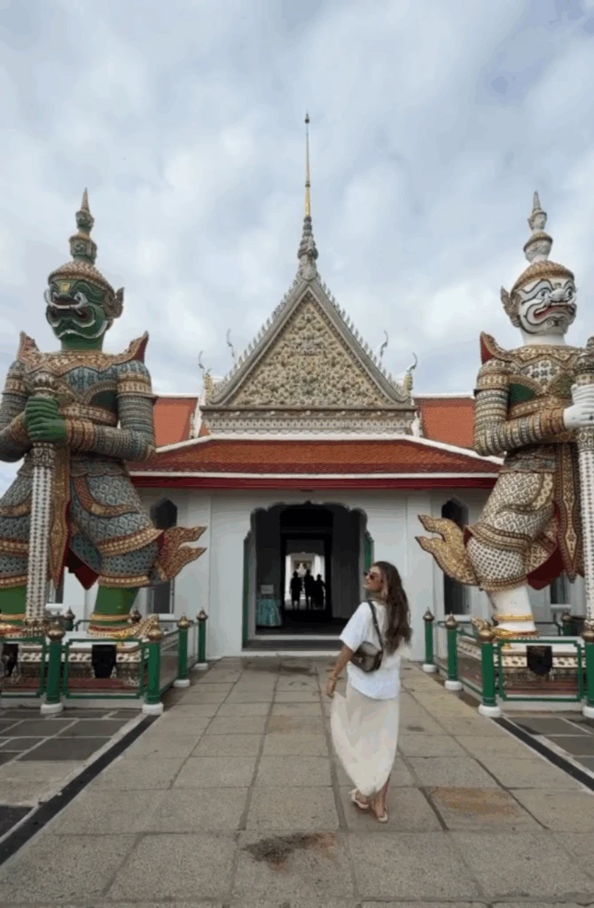 Las fotos del increíble viaje de Juli Poggio con su amiga a Tailandia 3 Las fotos del increíble viaje de Juli Poggio con su amiga a Tailandia