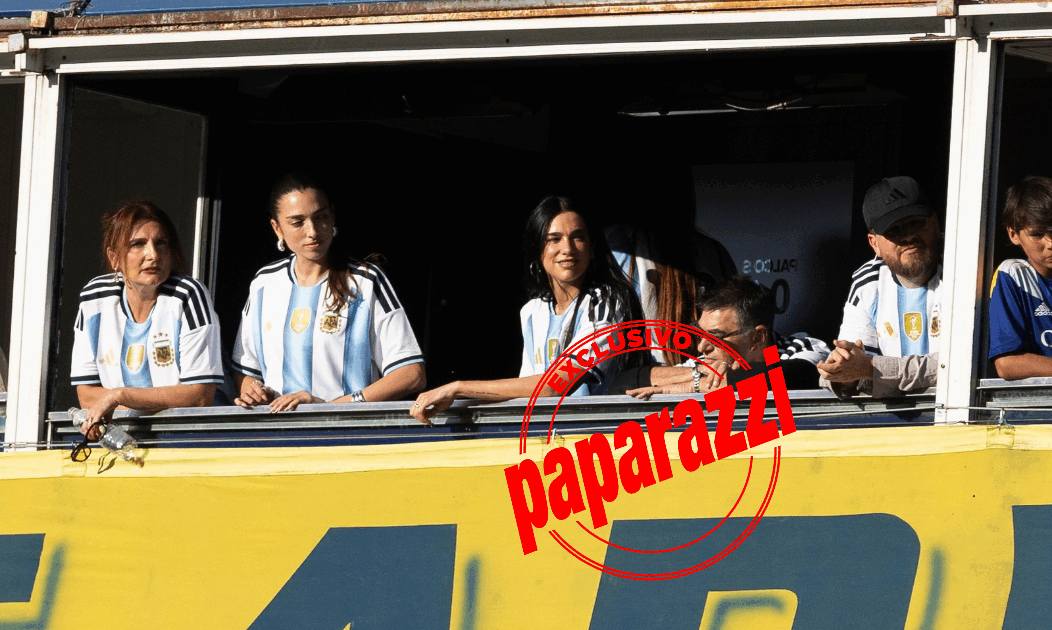 ¡Exclusivo! Las fotos de Dua Lipa en la Bombonera viendo el Superclásico entre Boca y River