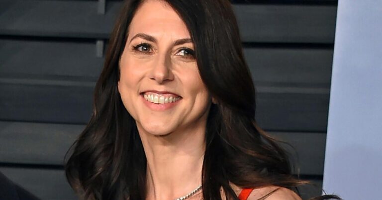 El Proyecto Trevor recibe 45 millones de dólares de MacKenzie Scott después de años difíciles y recortes de fondos federales