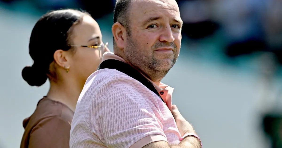 El héroe del ataque de Bondi, al-Ahmed, y los socorristas honrados en un partido de cricket en Australia