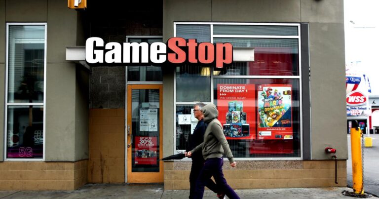 GameStop cierra tiendas en California