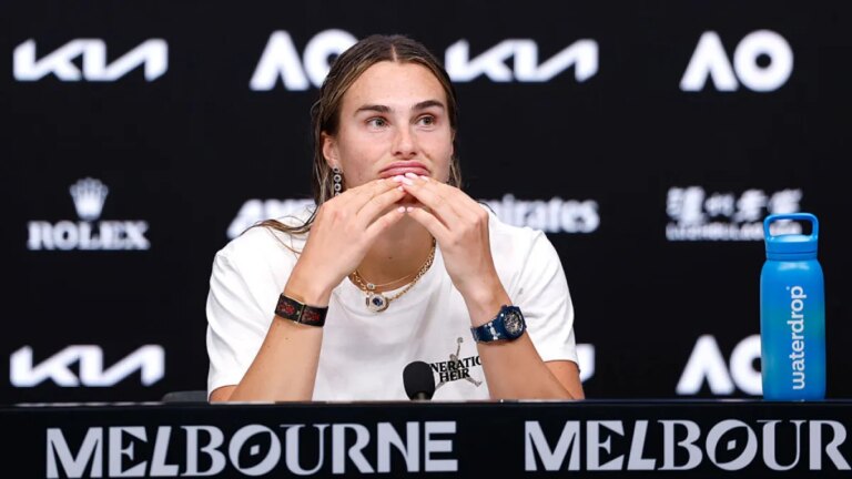 Sabalenka "realmente molesta" por desperdiciar oportunidades de final en el Abierto de Australia