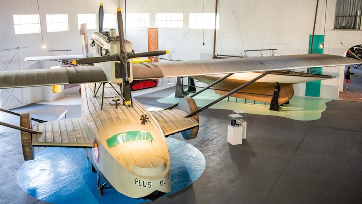 El avión Plus Ultra fue donado por el rey Alfonso XVIII a la Argentina y destinado al Museo del Transporte en Luján. Foto Complejo Museográfico Udaondo (PBA)