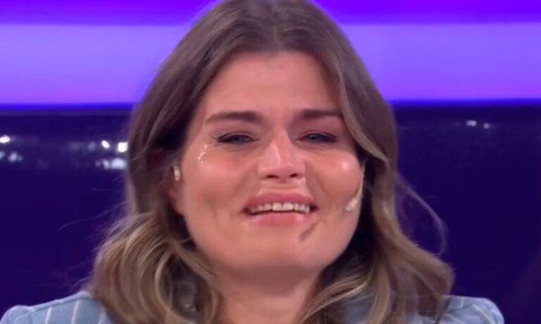 Angie Balbiani emocionó a todos en vivo con su conmovedor llanto y silencio.