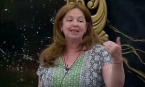 Gran Hermano Generación Dorada: Andrea del Boca visiblemente afectada tras fuerte discusión con su grupo.