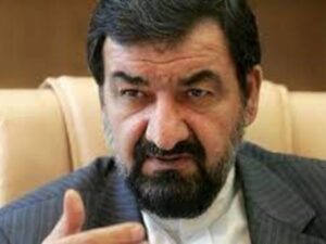 Irán nombra a Mohsen Rezai como asesor militar, buscado por Interpol por el caso AMIA y vinculado al ataque a la embajada de Israel.