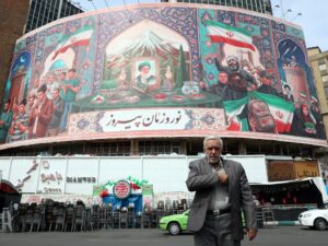 Irán rechaza negociaciones con EE. UU. y denuncia el uso de noticias falsas para alterar los mercados