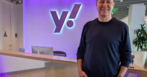 Yahoo, de gigante de las puntocom a rezagado, se juega todo por la IA y el Scout.