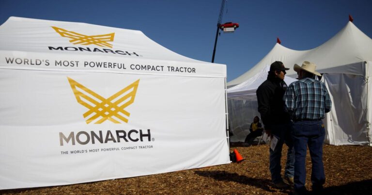 Caterpillar compra una startup de tractores autónomos en California