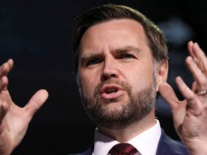 El vicepresidente de EE. UU. cancela su viaje a Pakistán y espera respuesta de Irán.