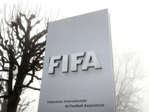 La FIFA echó al árbitro del Mundial tras su arresto por supuesta agresión sexual en el Reino Unido