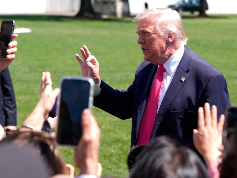 La guerra: Donald Trump dice que Irán acordó entregar sus reservas de uranio enriquecido