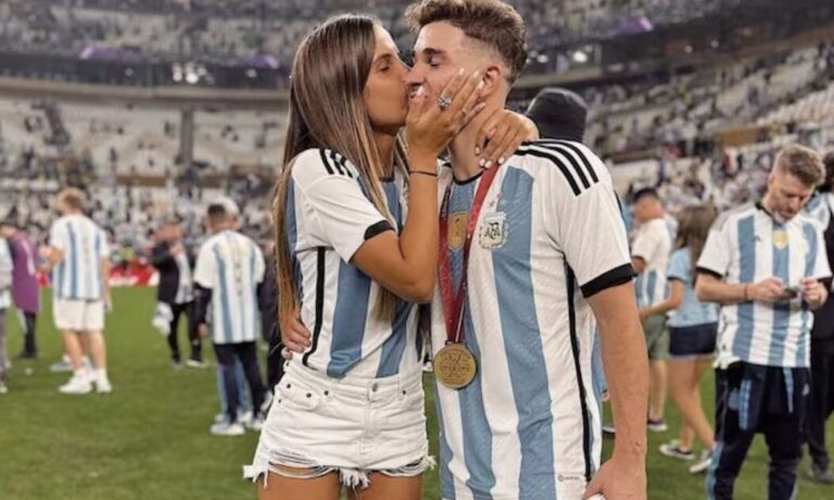 Así está hoy Amadeo, el hijo de Julián Álvarez y Emilia Ferrero