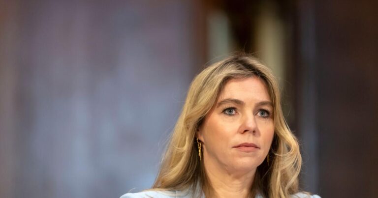 Ex ejecutiva demanda a Meta por intentos de "silenciar" sus memorias, "Careless People"