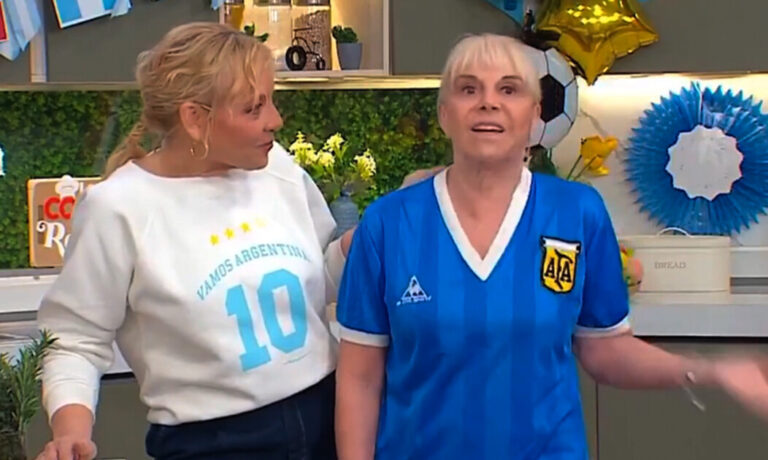 Claudia Villafañe palpitó la semifinal contra Inglaterra del Mundial con la camiseta de Diego y detalles desconocidos