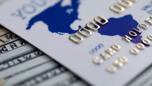 Dólar oficial y dólar tarjeta: banco por banco, a cuánto cotizan este viernes 7 de agosto