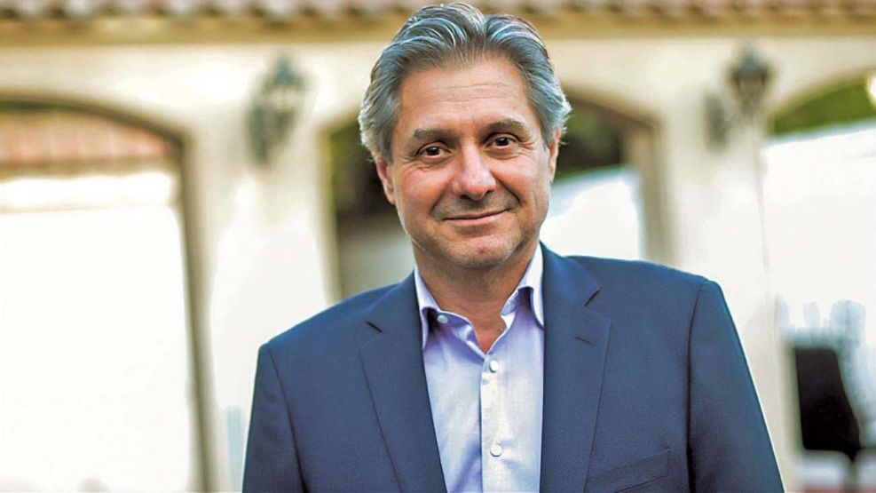 Daza: la gente prefiere un motochorro antes que el sistema financiero