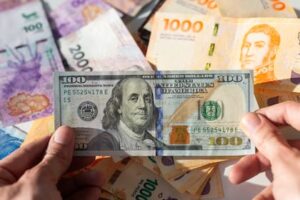 Dólar blue hoy, 13 de agosto: a cuánto cotiza