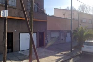 Femicidio en Villa Devoto: un hombre mató a su esposa y escapó
