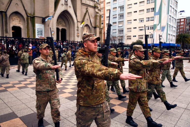 Sueldos de las Fuerzas Armadas en agosto de 2026: cuánto cobran tras el aumento