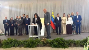 Chavismo y oposición pactan renovar el TSJ y recuperar oro en Londres