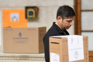 Oposición a Kicillof propone suspender o hacer optativas las PASO en la provincia