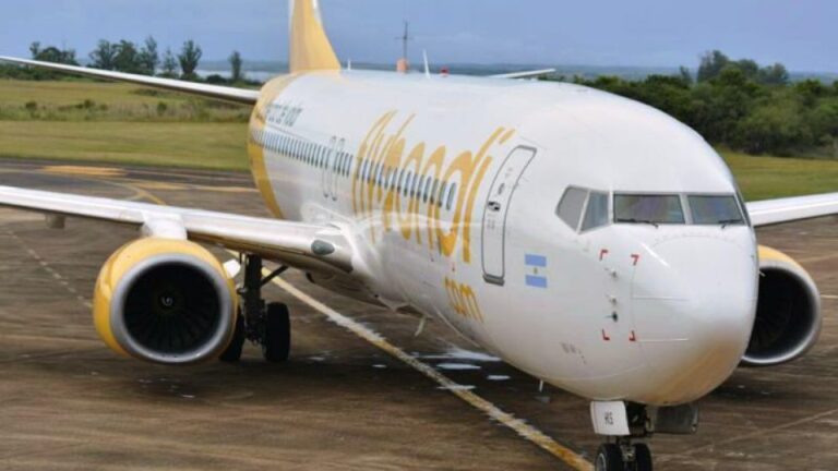 Embargo a Flybondi por deuda de $1.500 millones con ARCA