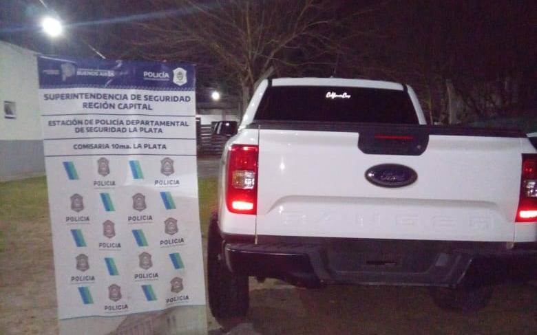 Picadas en Cno. Centenario: detuvieron a conductores de una Ranger y un Golf