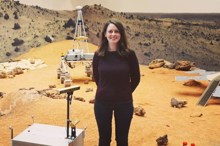 Aplicó a la NASA con 14 años, la rechazaron y hoy lidera la exploración a Marte