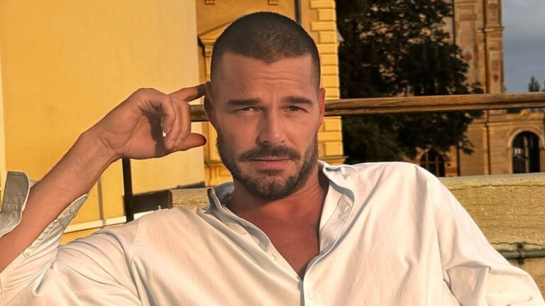 Los hijos de Ricky Martin cumplieron 18 y presentaron a sus novias