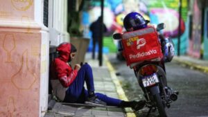 Vulnerabilidad sociolaboral: el 52,7% de la fuerza laboral en condiciones precarias