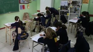El Gobierno flexibiliza los requisitos de los vouchers educativos por la morosidad