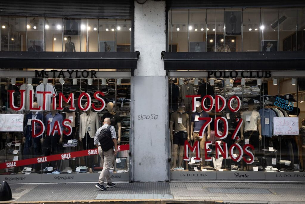 Cerraron más de 30.000 empresas argentinas en los últimos dos años y medio