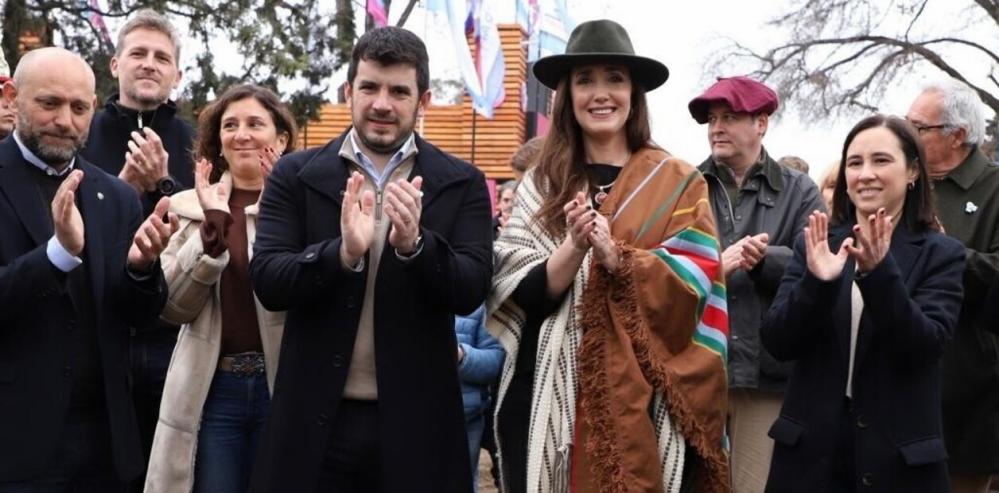 Villarruel sumó otra foto con un opositor y pidió «unidad nacional»