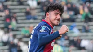 Unión reaccionó con una ráfaga de goles y superó a Aldosivi