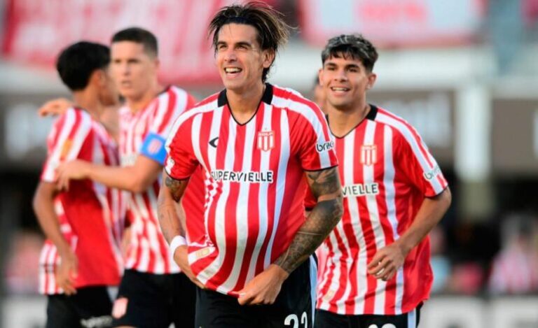 santafedeportivo.com