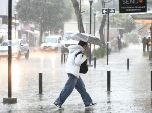 Alerta en La Plata por tormentas y la llegada de una nueva ola polar
