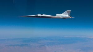 El negocio detrás de las pantallas en los aviones