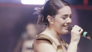 Ángela Leiva enfrentaría prohibición para cantar tres de sus hits