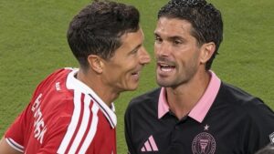 El tenso cruce entre De Paul y Lewandowski en la MLS: qué le dijo