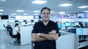 La Libertad Avanza busca interpelar al ministro Javier Alonso