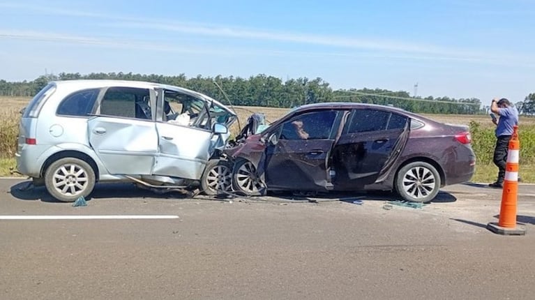 Tres muertos en un choque frontal en la Ruta 12 en Corrientes