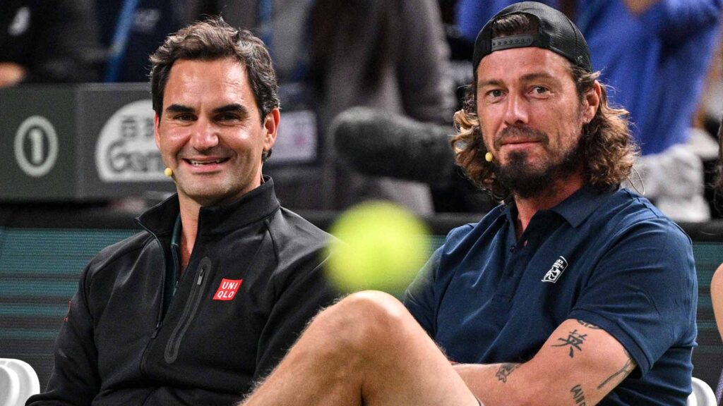 Federer y Safin se reencontraron en una exhibición en Shanghái
